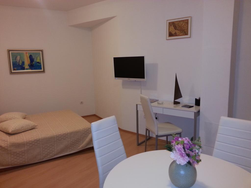 New Studio Apartments Trlaja Šibenik Zimmer foto